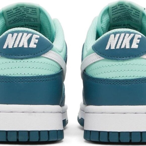 Nike Wmns Dunk Low Geode Teal Women - 7.5 W - Picture 2 of 4